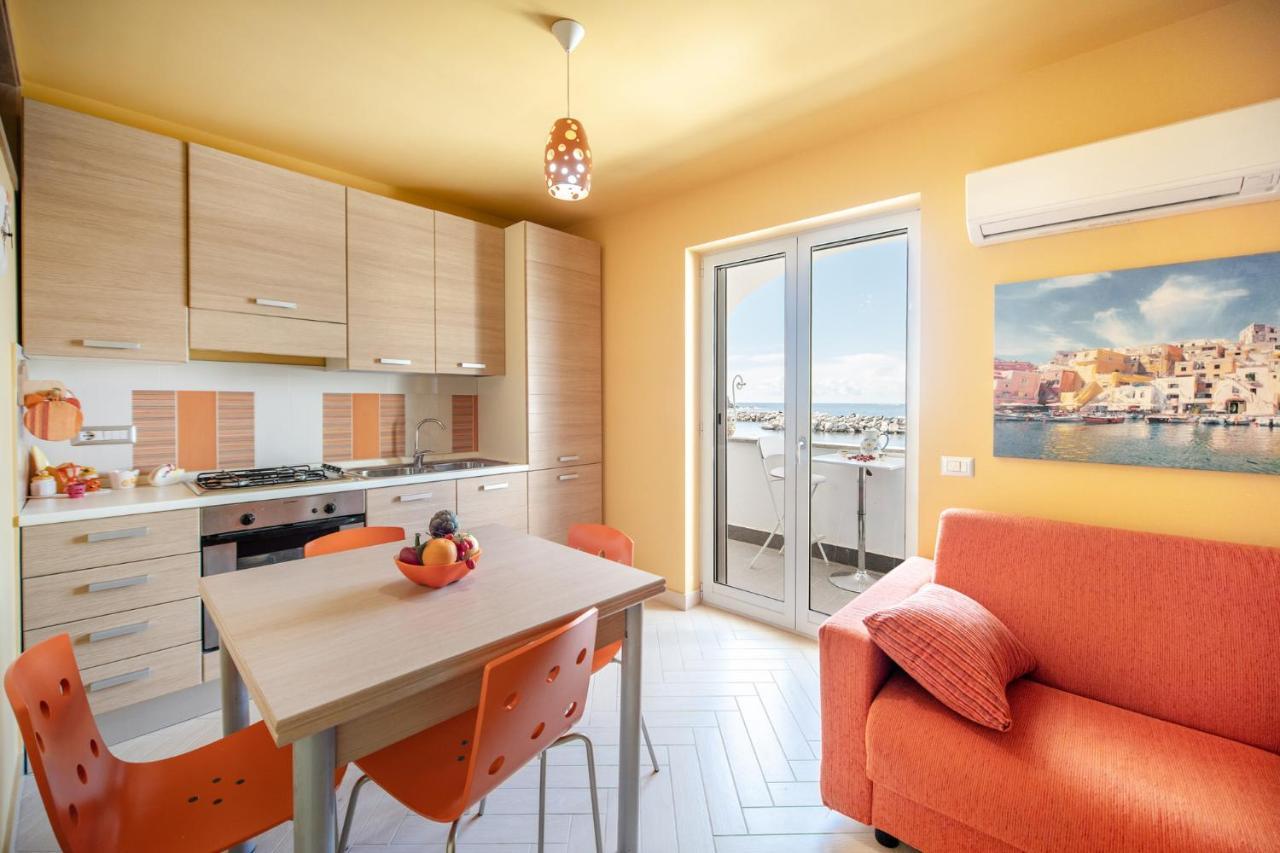 Casa Cinzia In Marina Di Corricella Villa Procida Ngoại thất bức ảnh