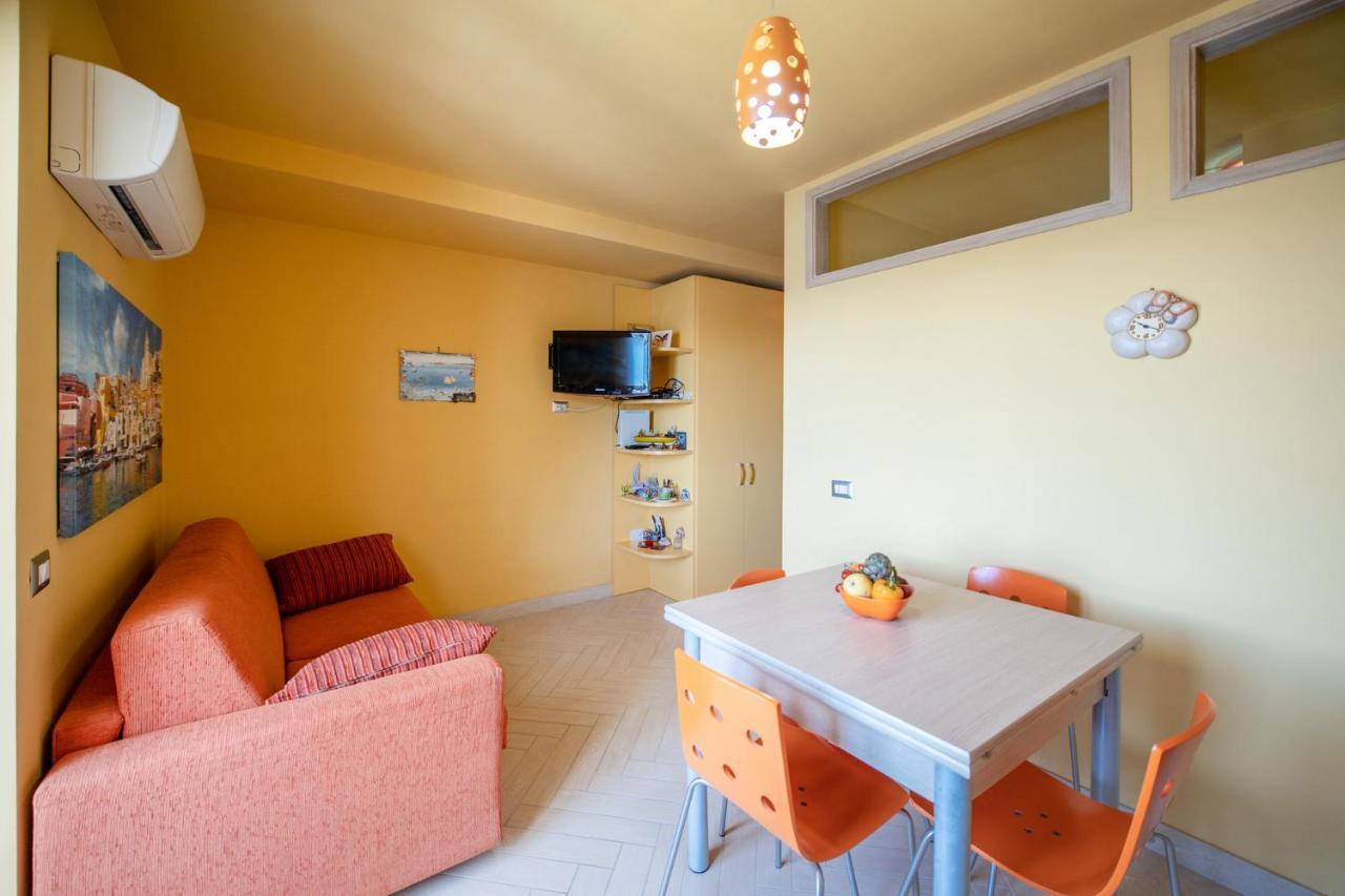 Casa Cinzia In Marina Di Corricella Villa Procida Ngoại thất bức ảnh