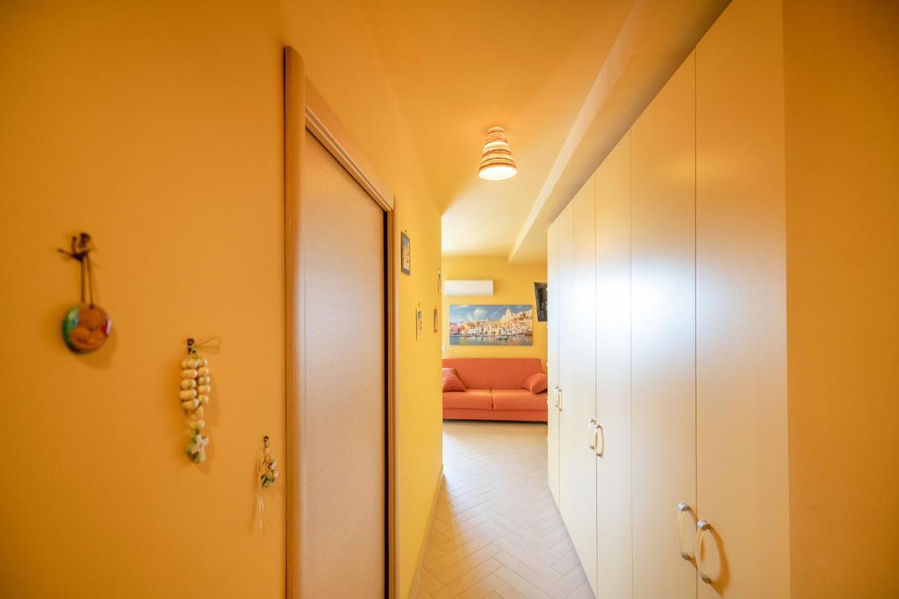 Casa Cinzia In Marina Di Corricella Villa Procida Ngoại thất bức ảnh